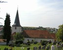 Katholische Kirche mit Friedhof.jpeg
